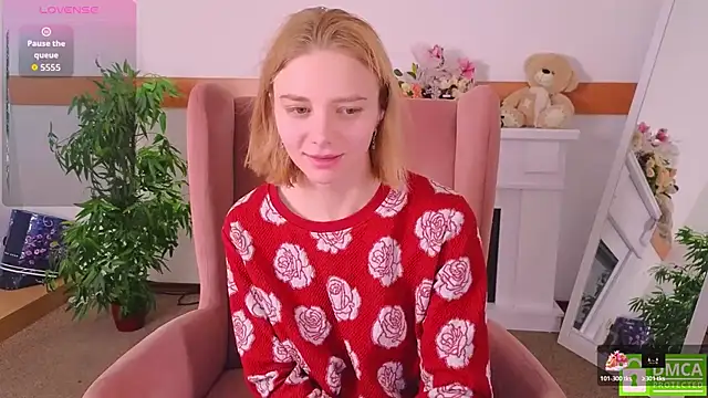 Snapshot of MirraBellanta chatting on November 25, 2025, 9:48 pm MirraBellanta online show from November 25, 2025, 9:48 pm