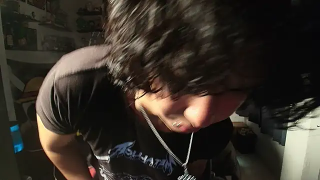 Snapshot of kairozz chatting on December 17, 2025, 7:08 pm kairozz online show from December 17, 2025, 7:08 pm