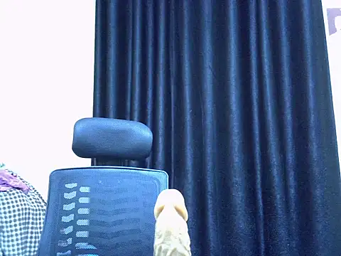 Horny-slut  online show from July 3, 2026, 4:41 am