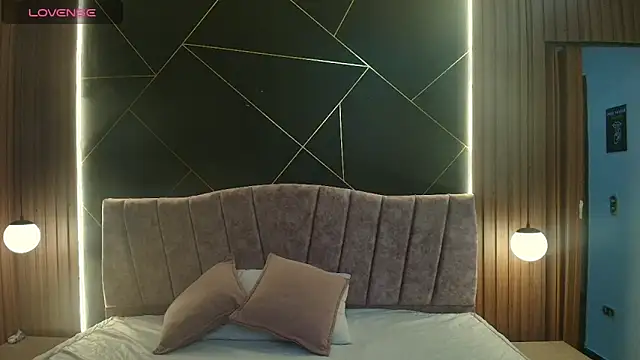 Snapshot of NatashaMason_ chatting on April 11, 2026, 7:28 pm NatashaMason online show from April 11, 2026, 7:28 pm