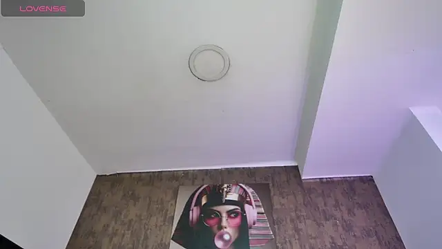 nicole  parker1 online show from October 22, 2025, 7:13 pm