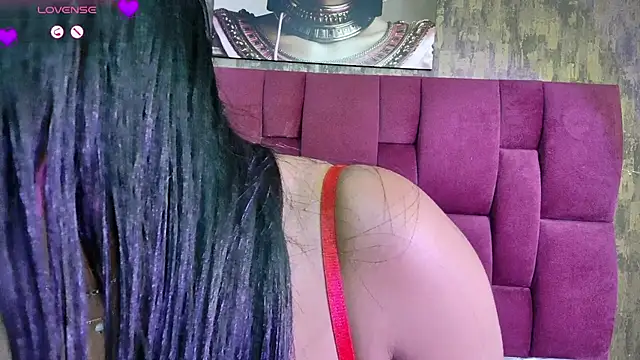 nicole  parker1 online show from November 11, 2025, 6:47 pm