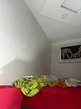 linatarens online show from March 9, 2025, 6:50 am