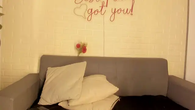 Snapshot of karina_gomez_18 chatting on January 10, 2026, 11:38 am karina gomez 18 online show from January 10, 2026, 11:38 am