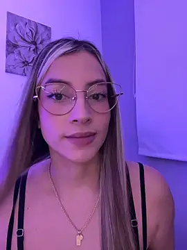 Issabela G1 online show from May 16, 2026, 3:16 am