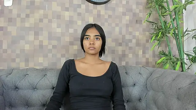 julieta aguilar1 online show from November 8, 2025, 7:39 pm