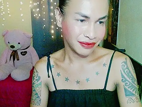 Snapshot of Indaypakay_ts chatting on October 31, 2025, 8:27 pm Indaypakay ts online show from October 31, 2025, 8:27 pm