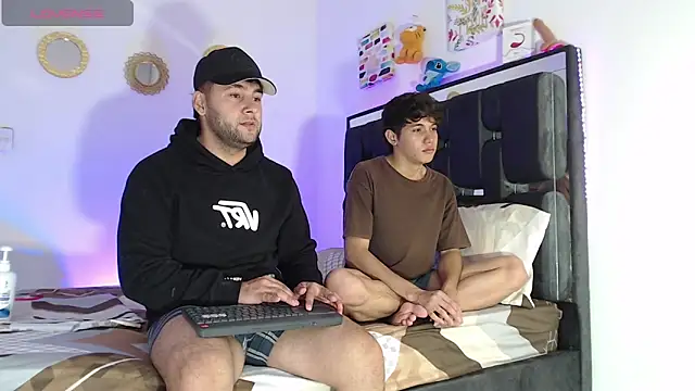 Valerio 22 online show from December 5, 2025, 9:23 pm