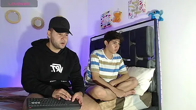 Valerio 22 online show from December 2, 2025, 11:39 pm