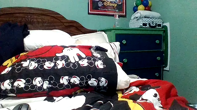 Snapshot of Curved4Pleasure chatting on September 9, 2025, 1:27 am Curved4Pleasure online show from September 9, 2025, 1:27 am