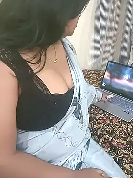 Snapshot of Ashwini_Gowda_91 chatting on January 6, 2025, 4:55 pm Ashwini Gowda 91 online show from January 6, 2025, 4:55 pm