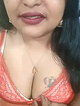 Snapshot of Ashwini_Gowda_91 chatting on March 20, 2025, 3:13 am Ashwini Gowda 91 online show from March 20, 2025, 3:13 am