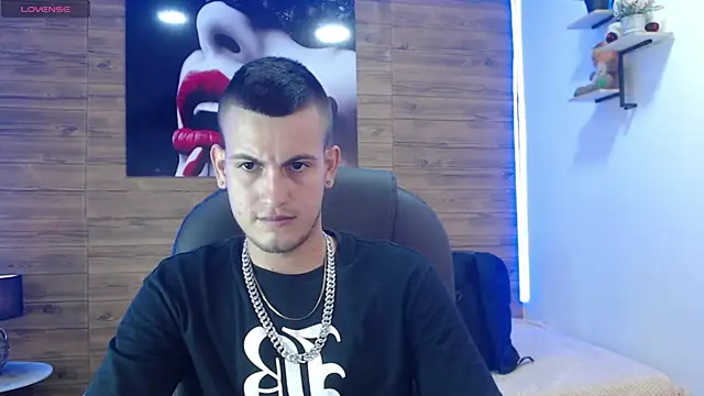 Snapshot of Cerokershelby chatting on February 8, 2025, 9:04 pm Cerokershelby online show from February 8, 2025, 9:04 pm