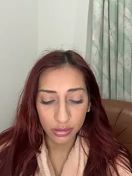 Snapshot of julialupato1606 chatting on February 5, 2026, 9:21 pm julialupato1606 online show from February 5, 2026, 9:21 pm