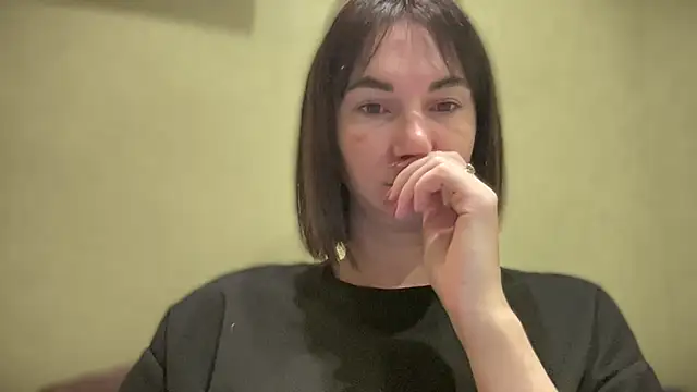 Snapshot of EvilDemon94 chatting on November 24, 2025, 5:18 am EvilDemon94 online show from November 24, 2025, 5:18 am