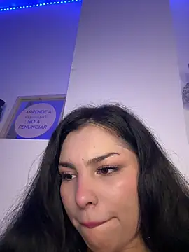 Maddy Rouse  online show from September 14, 2025, 10:04 am