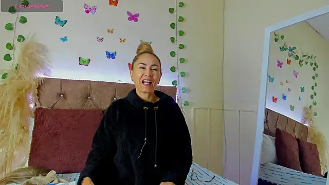 emagarcia online show from October 18, 2025, 12:40 pm