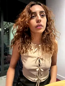 Katee Jones online show from December 22, 2025, 11:49 pm