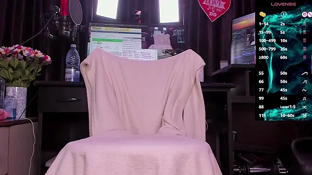 Snapshot of Raissa_sky26 chatting on December 15, 2025, 3:45 am Raissa sky26 online show from December 15, 2025, 3:45 am