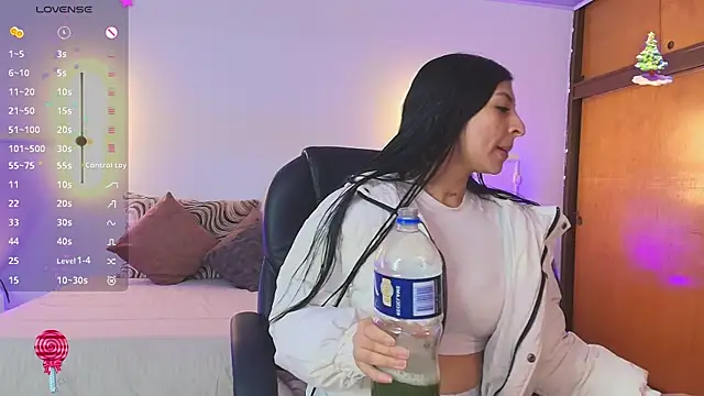  gaby2 online show from November 21, 2025, 11:31 am