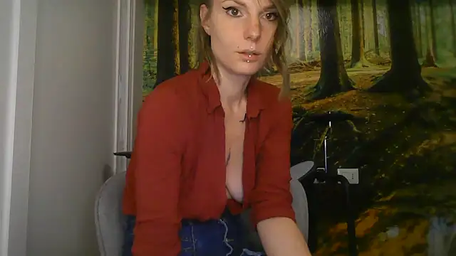 Feli blue online show from October 30, 2025, 10:28 pm