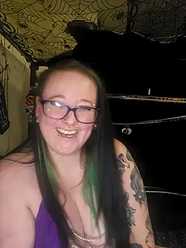 Bunny Cummings online show from November 4, 2025, 10:57 pm