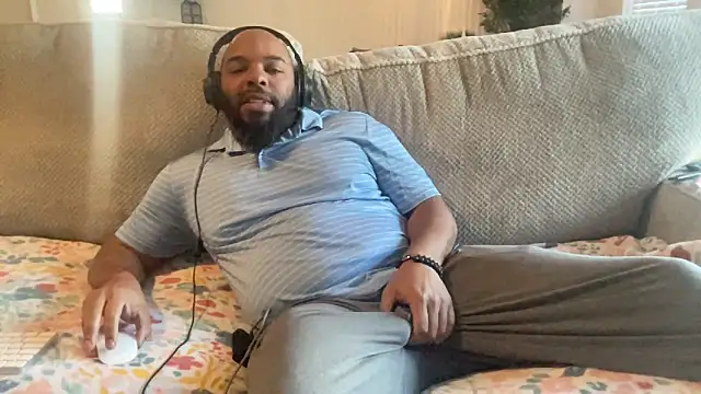 Snapshot of Bbcfun44 chatting on January 23, 2025, 3:22 pm Bbcfun44 online show from January 23, 2025, 3:22 pm