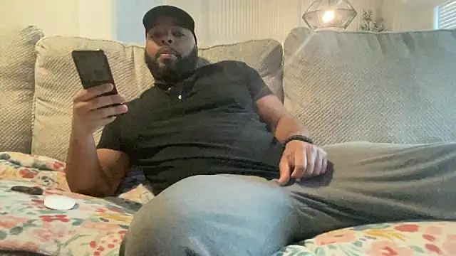 Snapshot of Bbcfun44 chatting on February 19, 2025, 2:22 pm Bbcfun44 online show from February 19, 2025, 2:22 pm