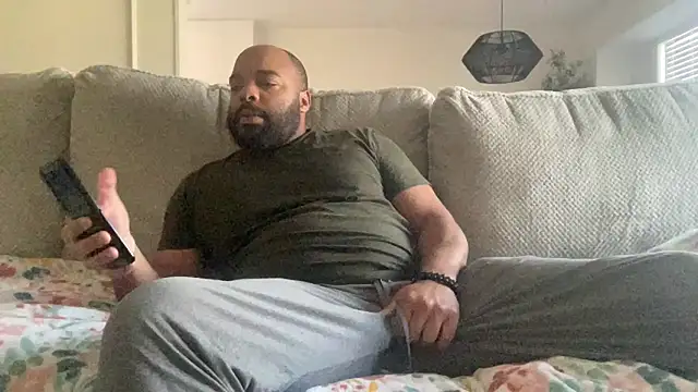 Snapshot of Bbcfun44 chatting on February 16, 2025, 3:59 pm Bbcfun44 online show from February 16, 2025, 3:59 pm