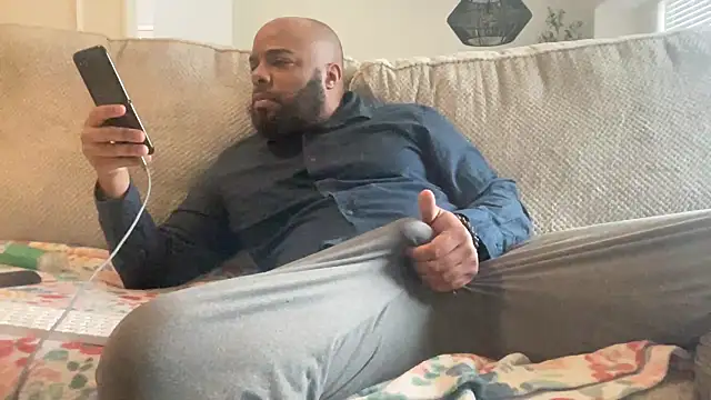 Snapshot of Bbcfun44 chatting on February 21, 2025, 7:10 pm Bbcfun44 online show from February 21, 2025, 7:10 pm