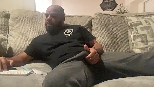 Snapshot of Bbcfun44 chatting on March 21, 2025, 11:44 am Bbcfun44 online show from March 21, 2025, 11:44 am