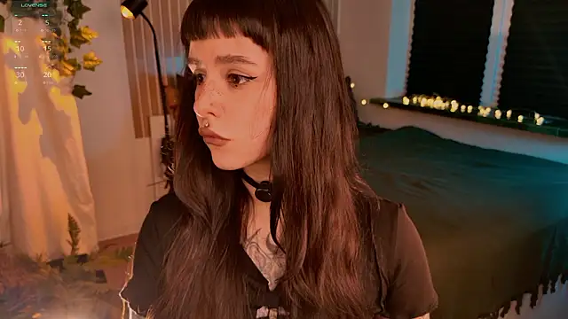 MichaellaMoon online show from February 25, 2026, 4:07 pm