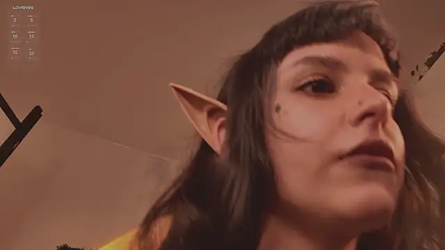 MichaellaMoon online show from February 3, 2026, 5:18 pm