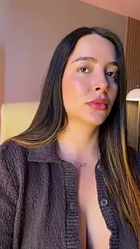 Snapshot of Alessia-miller_ chatting on June 17, 2026, 9:47 pm Alessia-miller online show from June 17, 2026, 9:47 pm