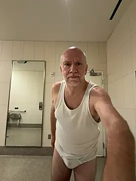 FLSexyGuy online show from April 20, 2026, 1:13 pm