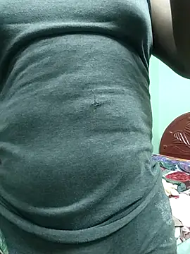 Snapshot of ShelfyOfferer chatting on October 18, 2025, 7:38 pm ShelfyOfferer online show from October 18, 2025, 7:38 pm