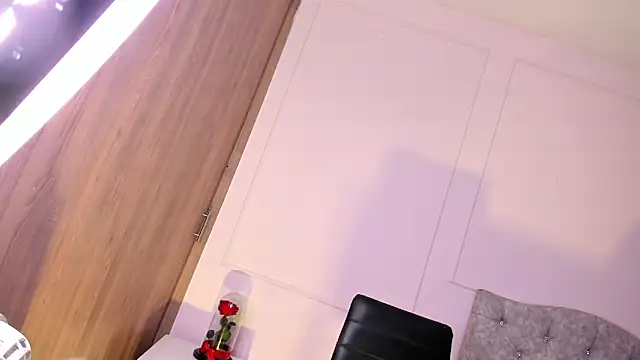 Snapshot of Isa_squirt1 chatting on November 27, 2025, 3:51 am Isa squirt1 online show from November 27, 2025, 3:51 am