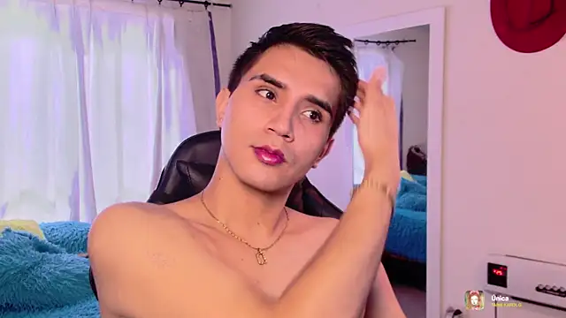 Snapshot of Chris_Maddox chatting on November 21, 2025, 3:11 pm Chris Maddox online show from November 21, 2025, 3:11 pm