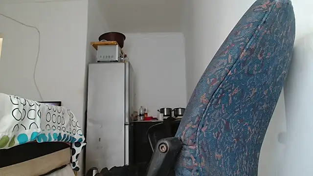 Hugetittiesxx2 online show from April 5, 2026, 5:47 am