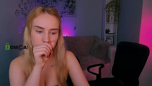 Snapshot of daisy_candy chatting on October 4, 2025, 7:15 pm daisy candy online show from October 4, 2025, 7:15 pm