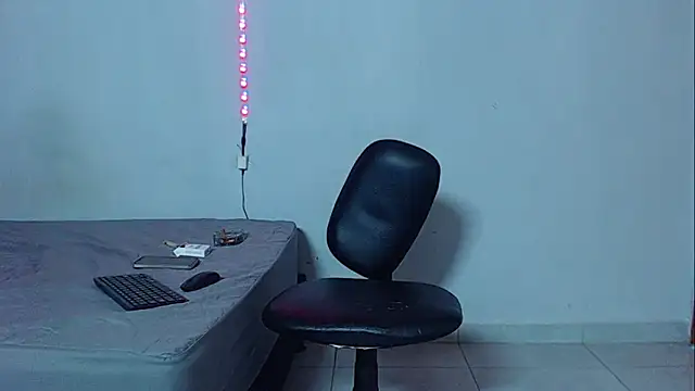 mikecoper 23 online show from November 26, 2025, 2:17 pm