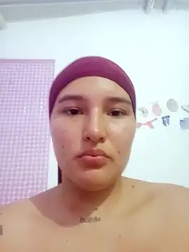 Celeste camila18 online show from December 3, 2025, 5:34 pm