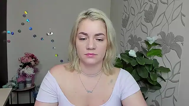 Snapshot of MariaSttone chatting on November 30, 2025, 6:41 pm MariaSttone online show from November 30, 2025, 6:41 pm