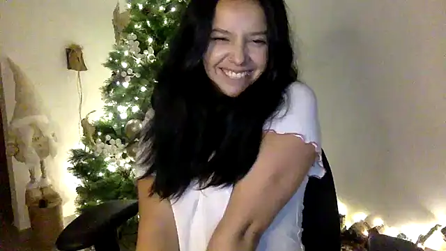 Snapshot of Mariasool chatting on December 13, 2024, 5:38 am Mariasool online show from December 13, 2024, 5:38 am