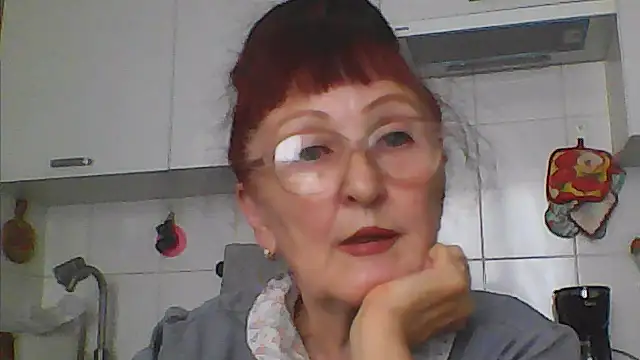 TanyaSweet634 online show from July 3, 2026, 5:03 am