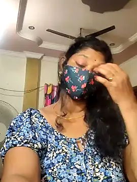 Snapshot of Bangarupapa chatting on November 6, 2025, 5:11 am Bangarupapa online show from November 6, 2025, 5:11 am