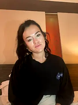 Snapshot of English-Chloe96 chatting on October 13, 2025, 4:25 am English-Chloe96 online show from October 13, 2025, 4:25 am