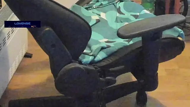 Snapshot of sexy264329 chatting on March 5, 2025, 2:56 pm sexy264329 online show from March 5, 2025, 2:56 pm