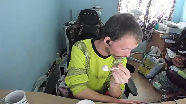 Snapshot of sexy264329 chatting on October 18, 2025, 11:56 am sexy264329 online show from October 18, 2025, 11:56 am