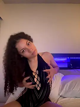 Snapshot of ladylavish chatting on October 10, 2025, 5:41 am ladylavish online show from October 10, 2025, 5:41 am